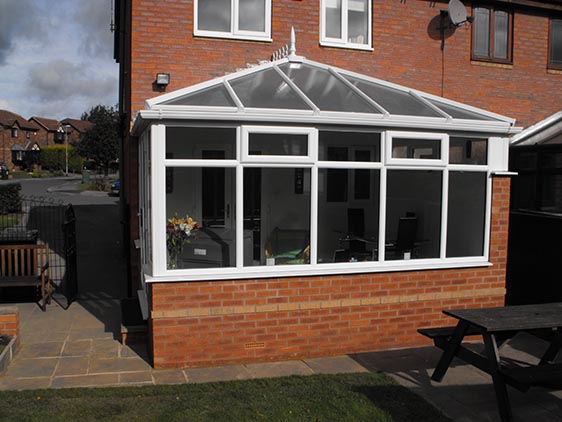 Newcastle under Lyme : Conservatory Extensions